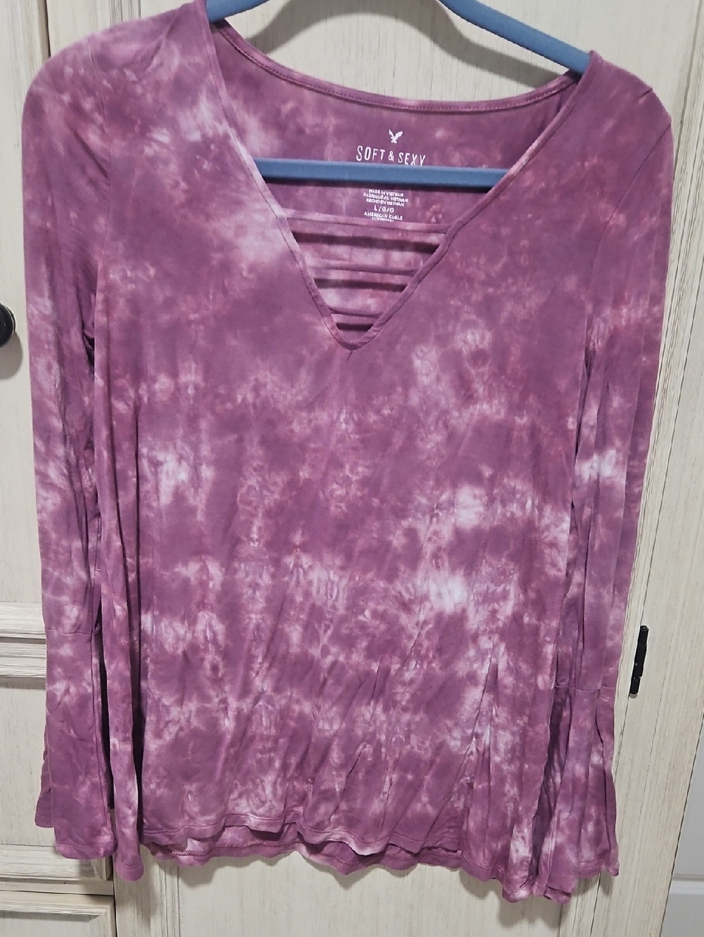 American Eagle Outfitters Mauve Tie-Dye V-Neck Long Sleeve Top